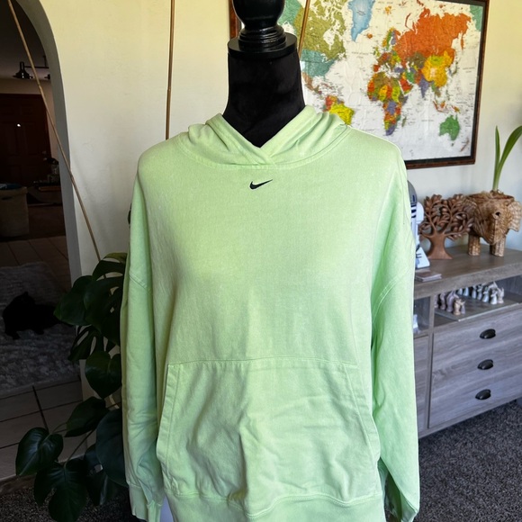 Nike Women's Green Hoodie - Picture 6 of 8